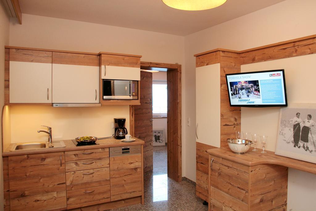 Intown Apartment Schmiede Saalbach-Hinterglemm Eksteriør billede