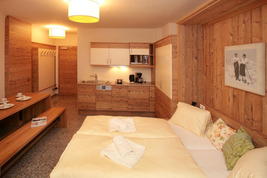 Intown Apartment Schmiede Saalbach-Hinterglemm Eksteriør billede
